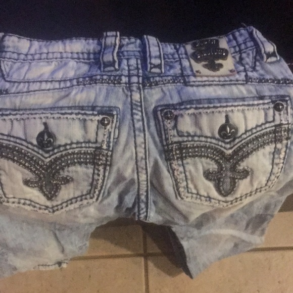 Rock revivals📲 - Picture 2 of 3